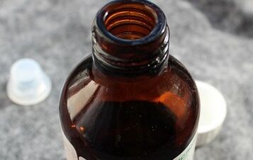 Salicylic acid from warts